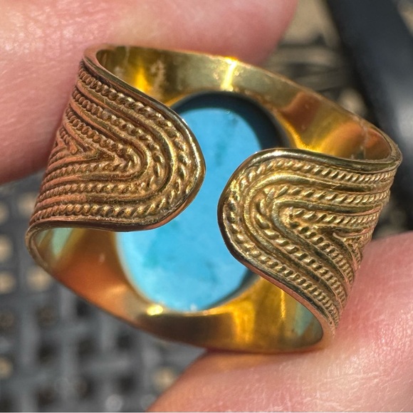 Julie Vos Verona Statement Ring in Gold and Blue sz 7. Adjustable - Picture 5 of 6